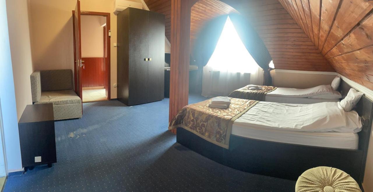 Karikas Hotel Hajdúszoboszló Esterno foto