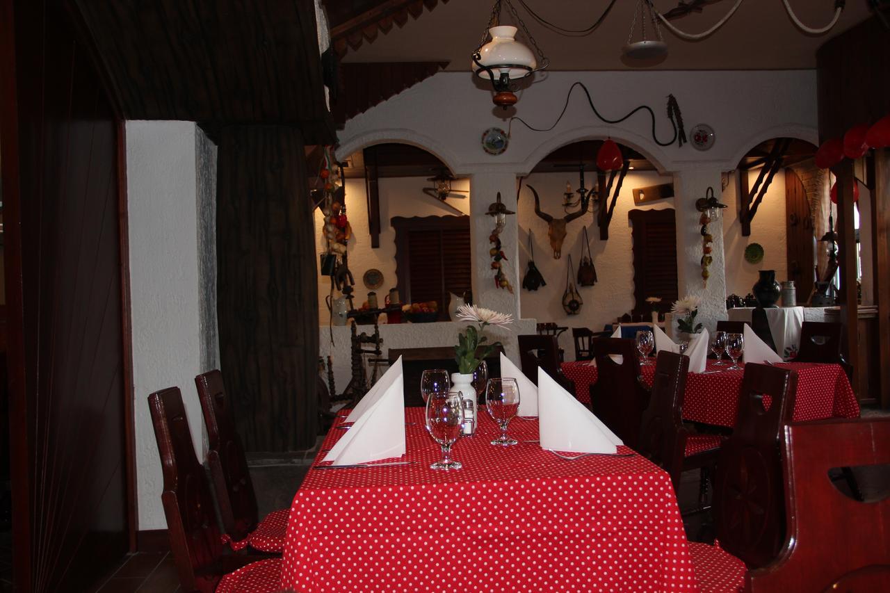 Karikas Hotel Hajdúszoboszló Esterno foto
