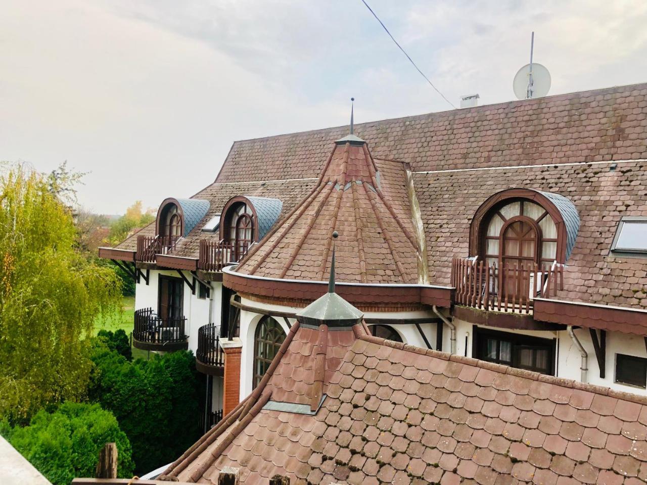 Karikas Hotel Hajdúszoboszló Esterno foto